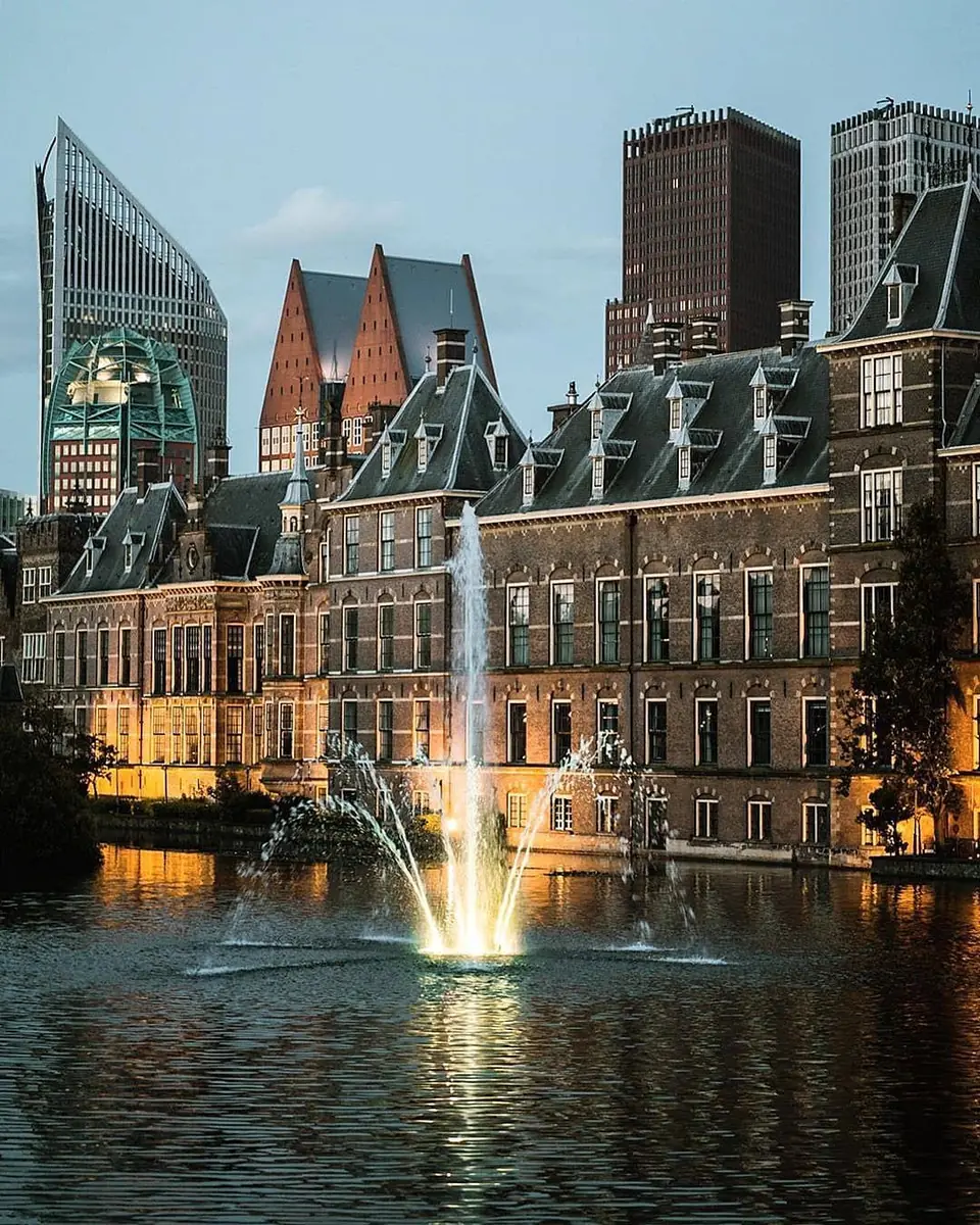 The Hague Binnenhof at night